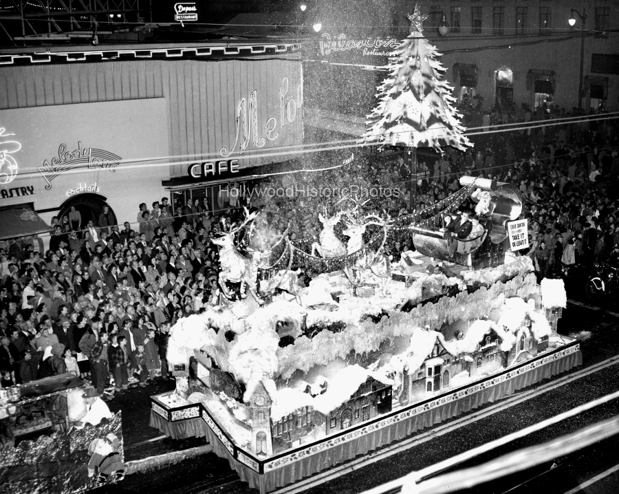 Santa Claus Lane Parade 1949 Hollywood Blvd. wm.jpg